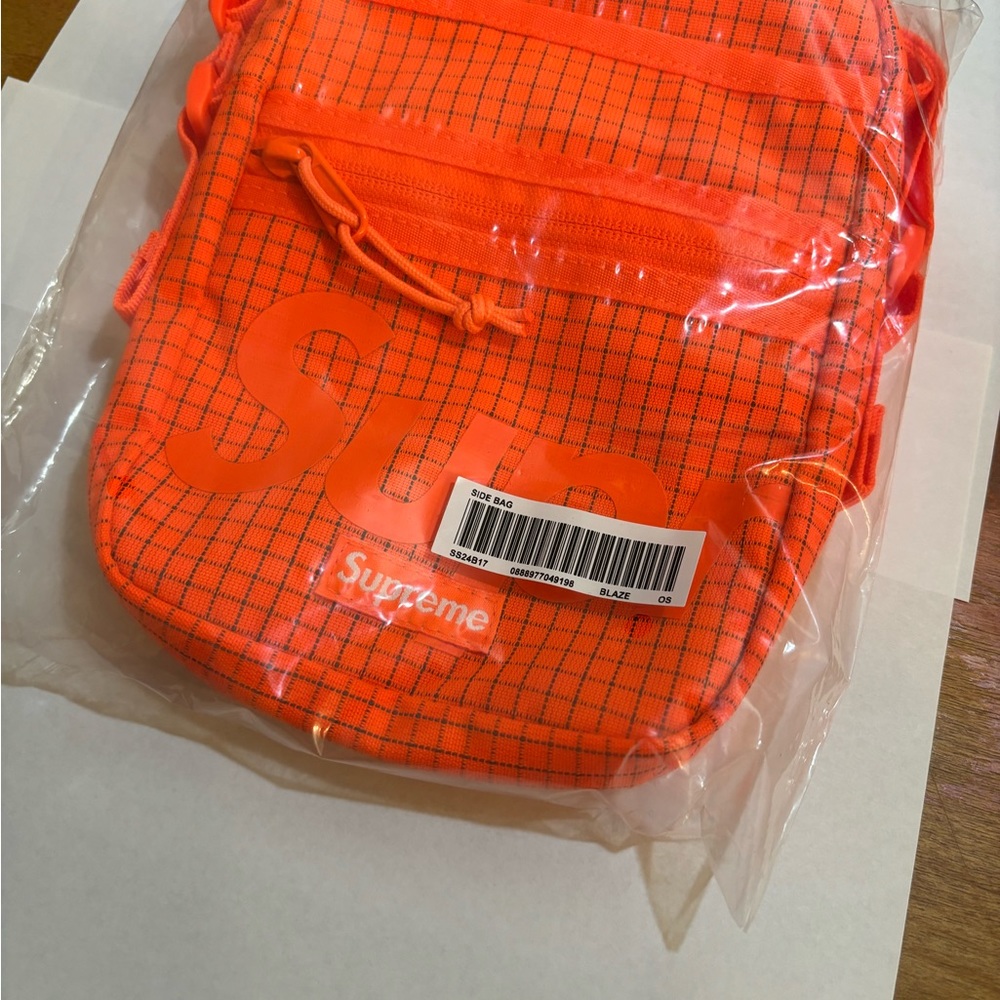 Supreme Shoulder/ Side Bag Orange SS24 - Picture 4 of 7